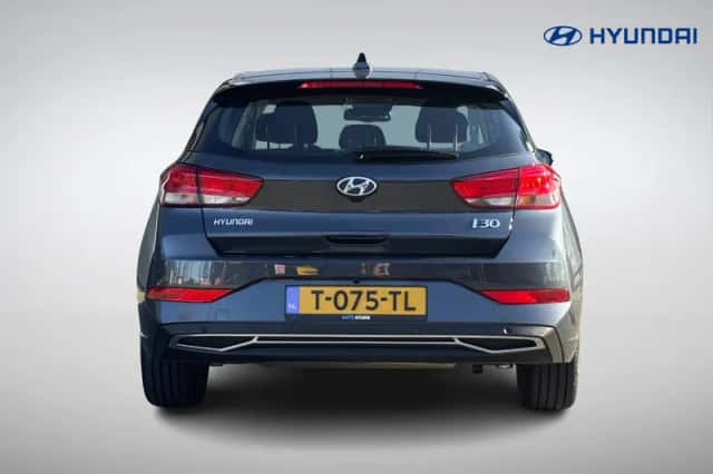 Hyundai i30 (2023) thumbnail 5