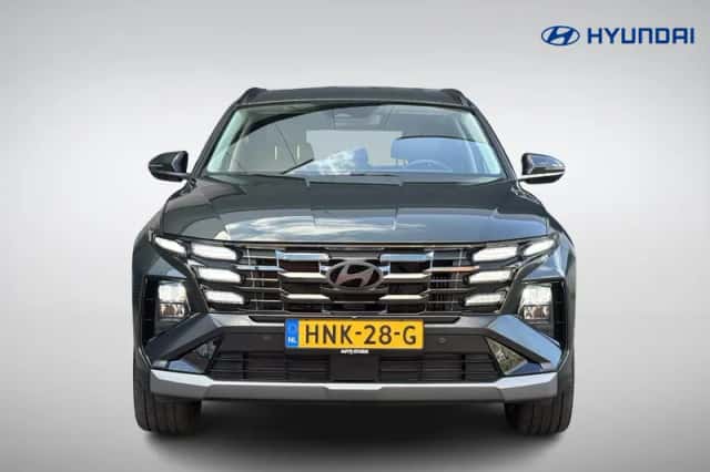 Hyundai Tucson (2025) thumbnail 2
