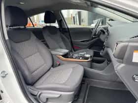 Hyundai Ioniq (2018) thumbnail 12