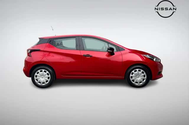 Nissan Micra (2017) thumbnail 3