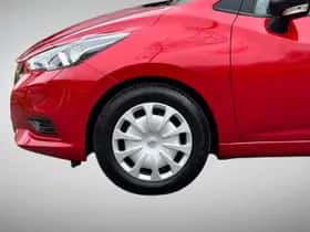 Nissan Micra (2017) thumbnail 8