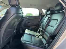 Hyundai Tucson (2018) thumbnail 12