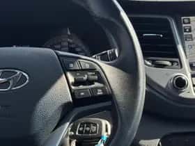 Hyundai Tucson (2018) thumbnail 15