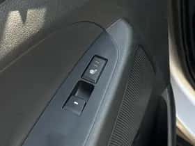 Hyundai Tucson (2018) thumbnail 25