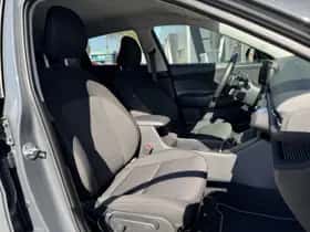 Hyundai Kona (2024) thumbnail 9