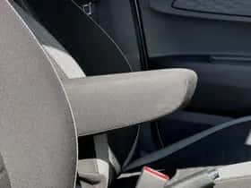 Hyundai i10 (2023) thumbnail 18