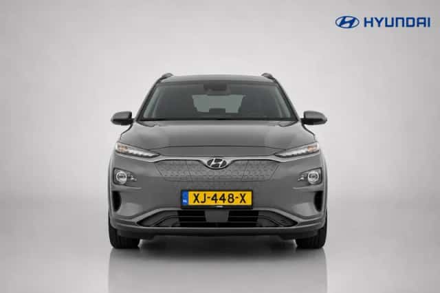 Hyundai Kona (2019) thumbnail 2