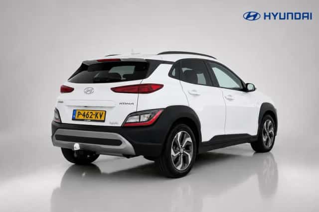 Hyundai Kona (2022) thumbnail 3