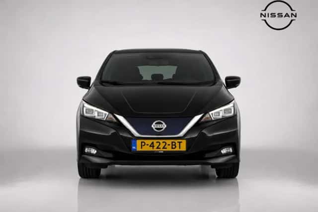 Nissan Leaf (2022) thumbnail 2