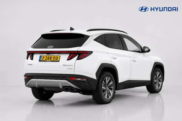 Hyundai Tucson (2024) thumbnail 3
