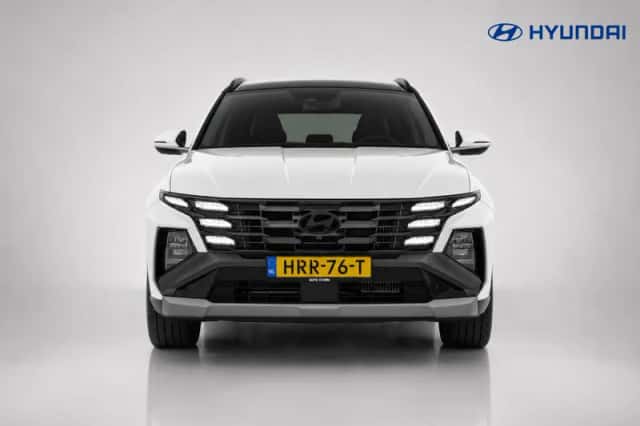 Hyundai Tucson (2025) thumbnail 2