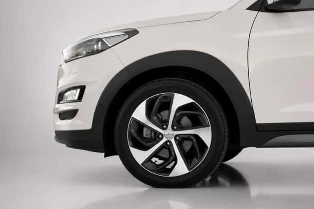 Hyundai Tucson (2016) thumbnail 6
