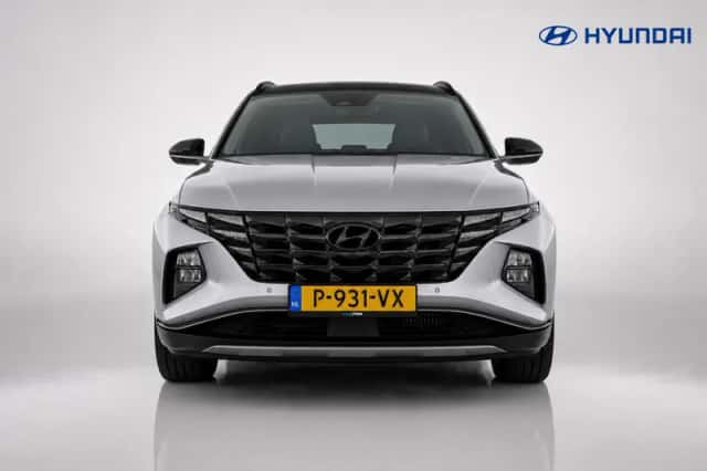 Hyundai Tucson (2022) thumbnail 2