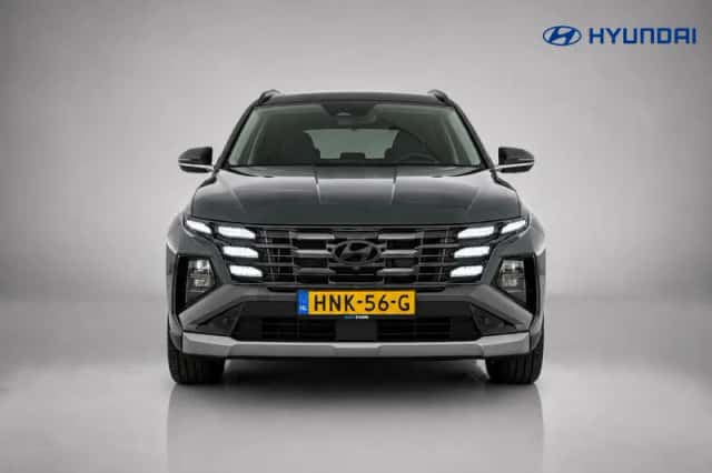 Hyundai Tucson (2025) thumbnail 2