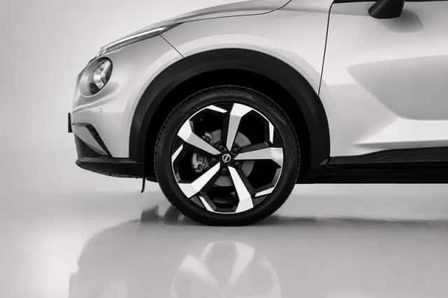 Nissan Juke (2020) thumbnail 6