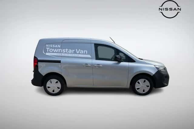 Nissan Townstar (2023) thumbnail 3