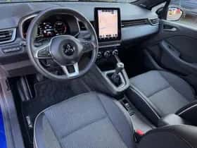 Mitsubishi Colt (2024) thumbnail 10