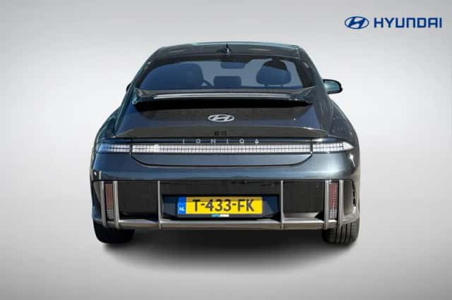 Hyundai Ioniq 6 (2023) thumbnail 5
