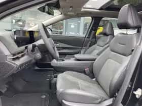 Nissan Ariya (2025) thumbnail 9