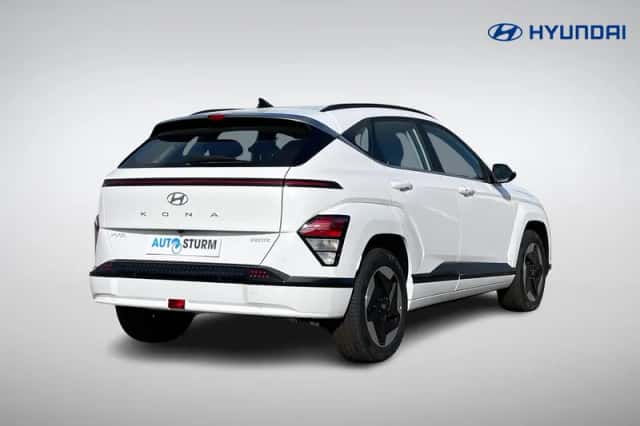 Hyundai Kona (2024) thumbnail 4