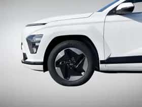 Hyundai Kona (2024) thumbnail 8