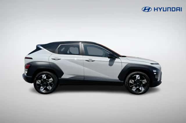 Hyundai Kona (2024) thumbnail 3