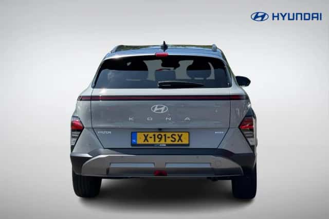 Hyundai Kona (2024) thumbnail 5