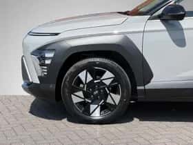 Hyundai Kona (2024) thumbnail 8