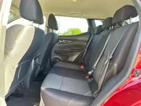 Nissan Qashqai (2016) thumbnail 12