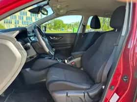 Nissan Qashqai (2016) thumbnail 9