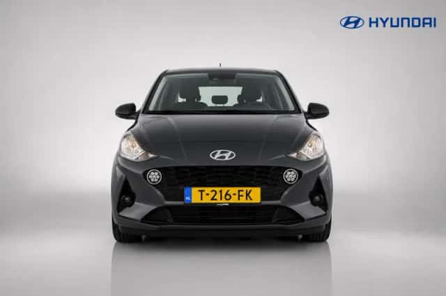 Hyundai i10 (2023) thumbnail 2