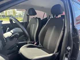 Hyundai i10 (2023) thumbnail 5