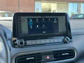 Hyundai Kona (2021) thumbnail 16