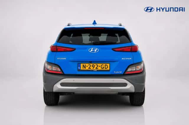 Hyundai Kona (2021) thumbnail 4