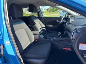 Hyundai Kona (2021) thumbnail 9