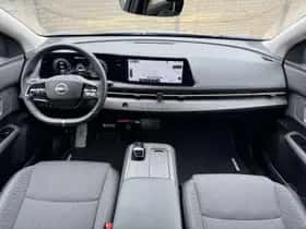 Nissan Ariya (2023) thumbnail 11