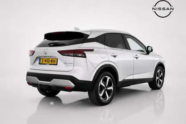 Nissan Qashqai (2023) thumbnail 3