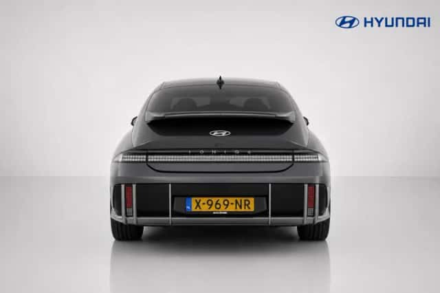 Hyundai Ioniq 6 (2024) thumbnail 4