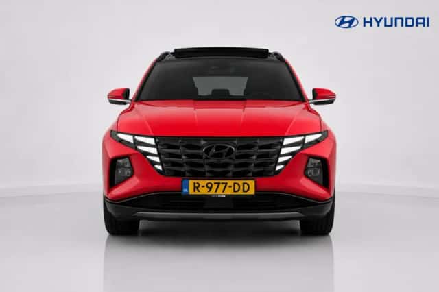 Hyundai Tucson (2022) thumbnail 2