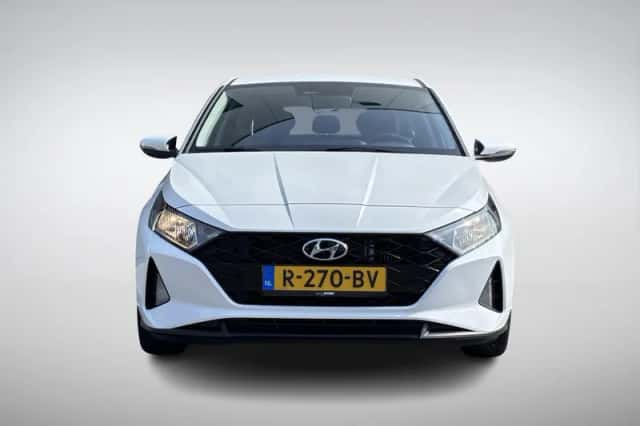 Hyundai i20 (2022) thumbnail 2