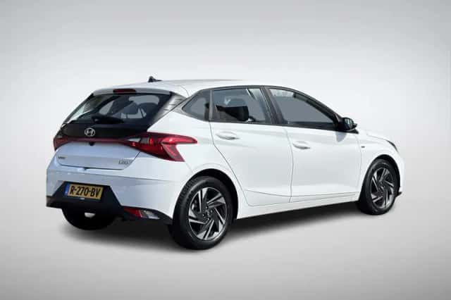 Hyundai i20 (2022) thumbnail 4