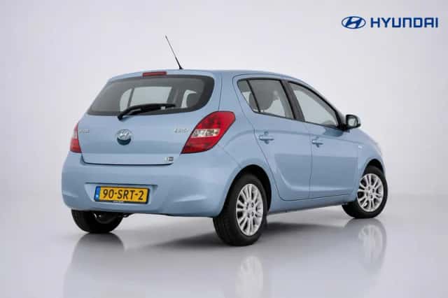 Hyundai i20 (2011) thumbnail 3