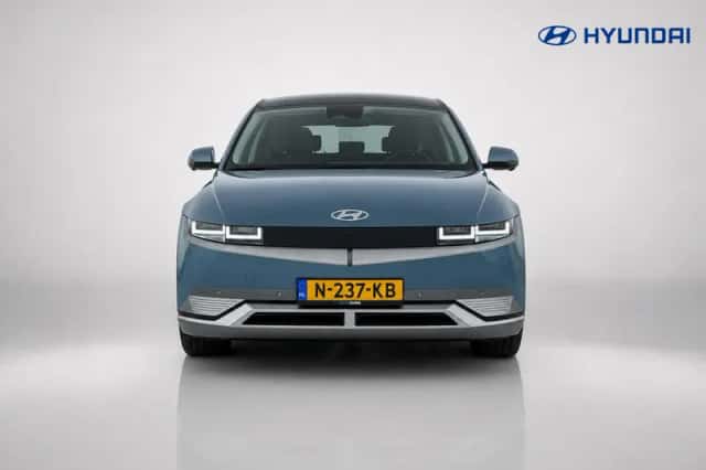 Hyundai Ioniq 5 (2021) thumbnail 2