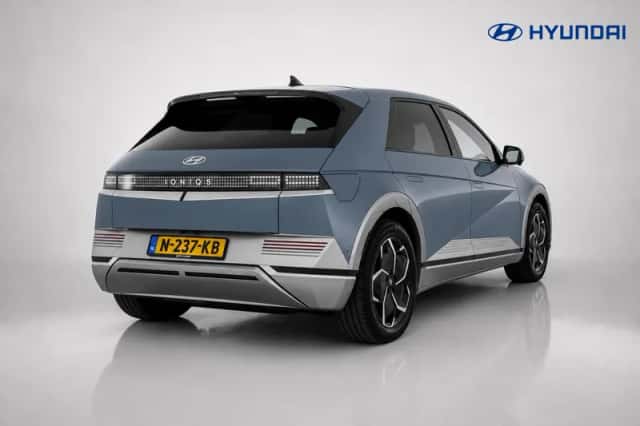 Hyundai Ioniq 5 (2021) thumbnail 3