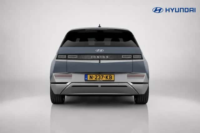 Hyundai Ioniq 5 (2021) thumbnail 4