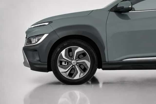 Hyundai Kona (2022) thumbnail 6