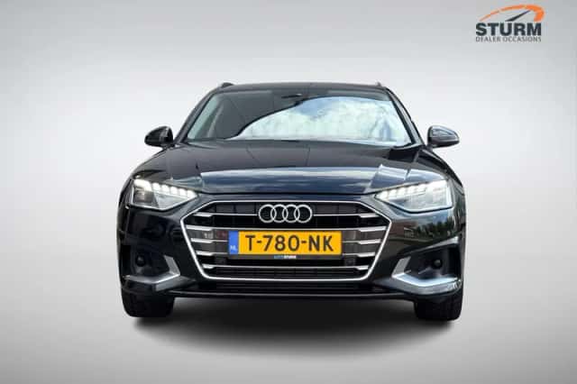 Audi A4 (2023) thumbnail 2
