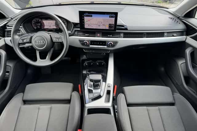 Audi A4 (2023) thumbnail 13