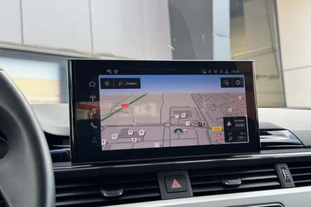 Audi A4 (2023) thumbnail 15