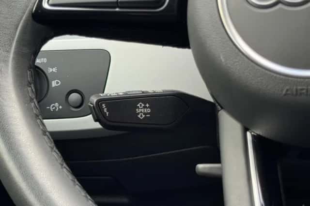 Audi A4 (2023) thumbnail 27